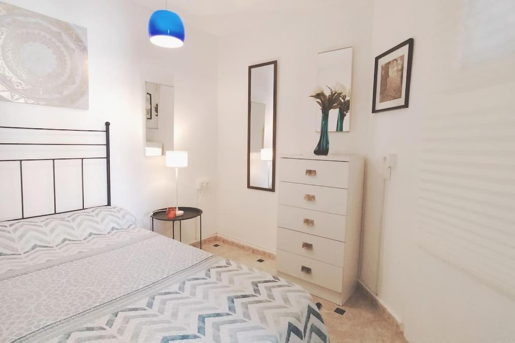 Bonito Apartamento De Dos Dormitorios En El Centro Y Calle San Miguel 托雷莫利诺斯 外观 照片